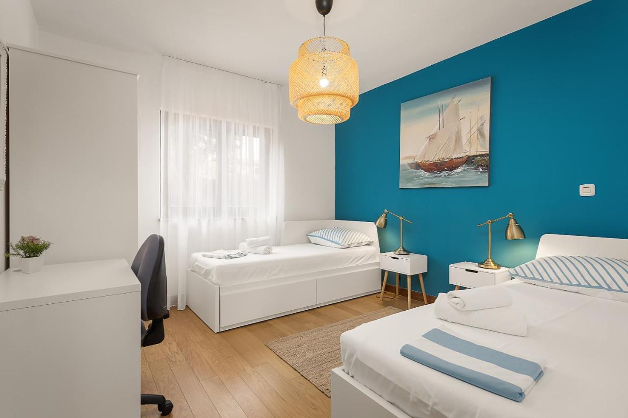 Apartments Cesare With Shared Pool Ližnjan Exterior foto